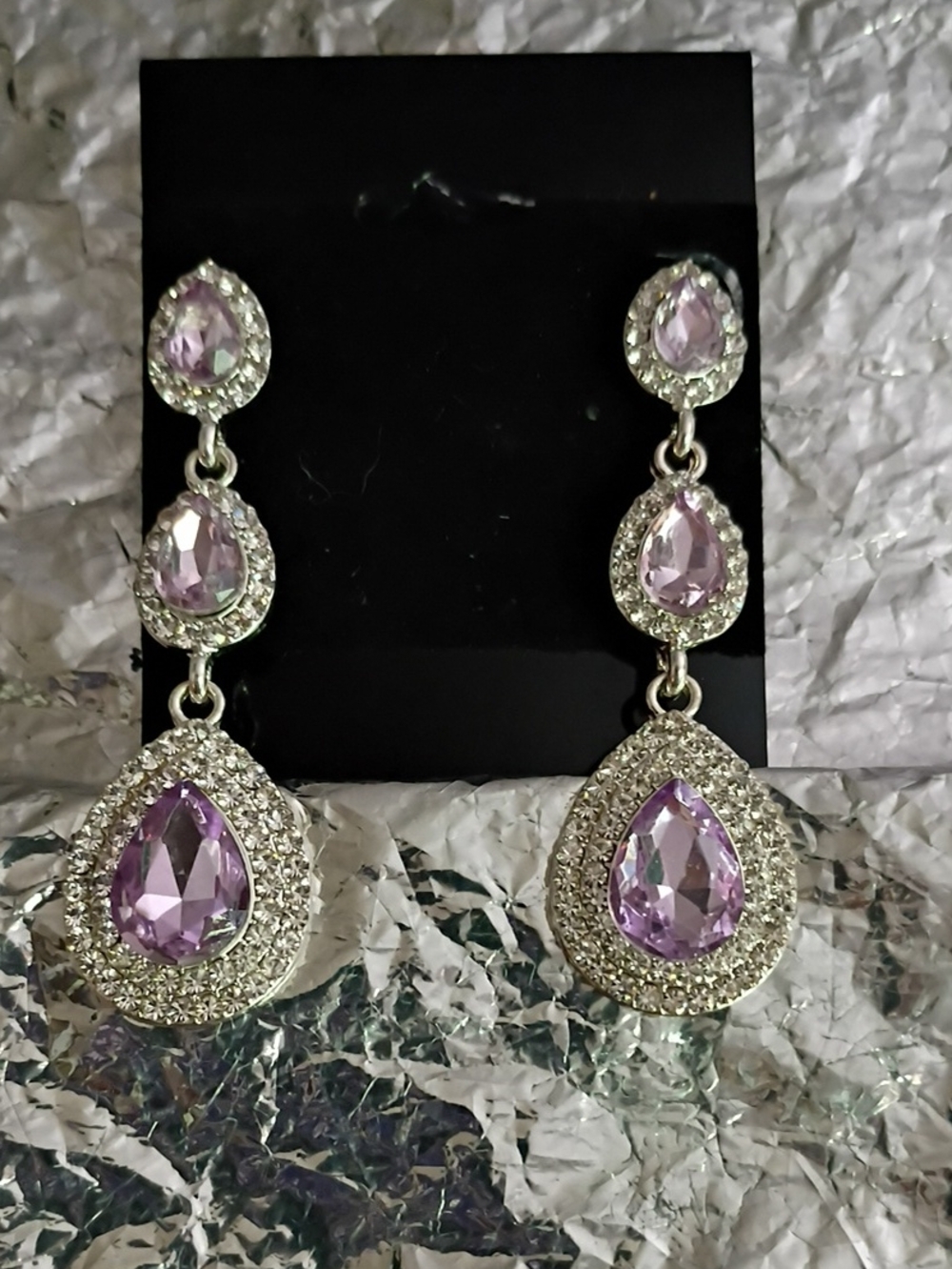 Elegant Lavender Teardrop Dangle Earrings - Unbranded